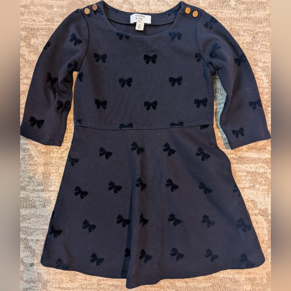 Crown & Ivy Girls 4T Navy Knit Dress with Velvet Bow Print